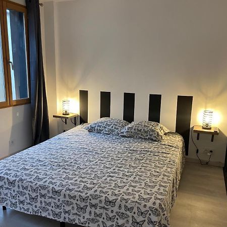 Appart Otel 2 Espalion Eksteriør billede
