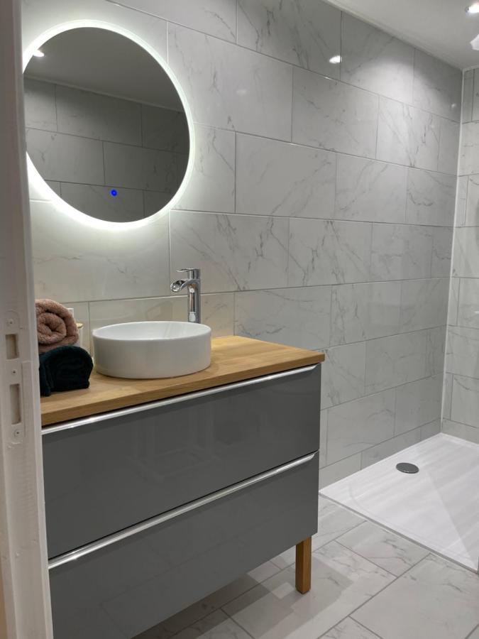 Appart Otel 2 Espalion Eksteriør billede